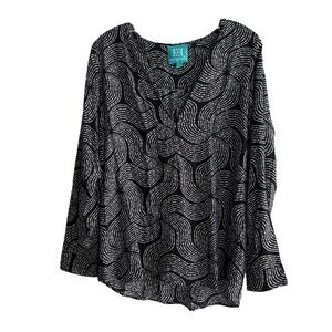 ESCAPADA  Resort Wear Patterned Blouse in Black and White Size Small